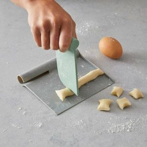 Kitchen | 2 In 1 Dough Chopper & Scraper Set Housewares Kitchen