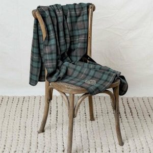 Throws & Blankets | Pet Blanket | Hunter Housewares Throws & Blankets